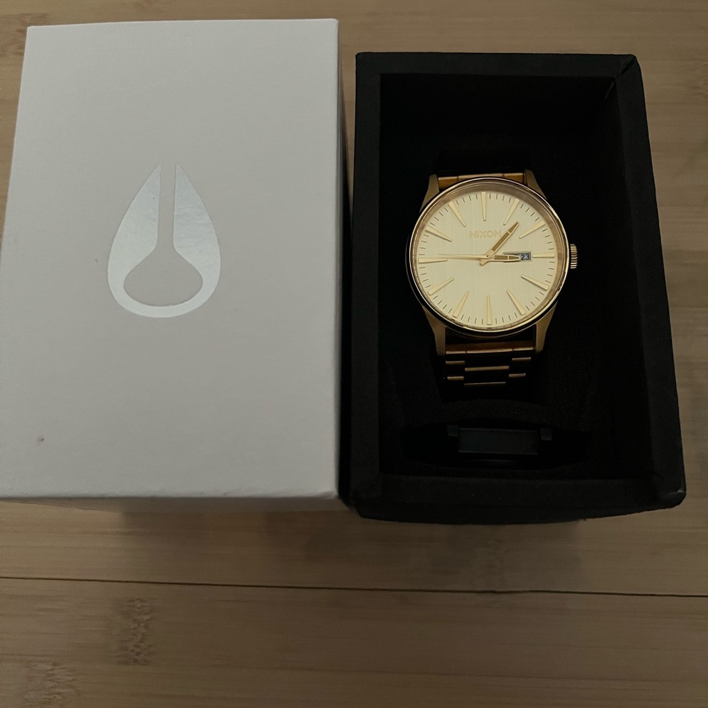 Nixon Sentry Stainless Steel Bracelet Watch with Cream Dial